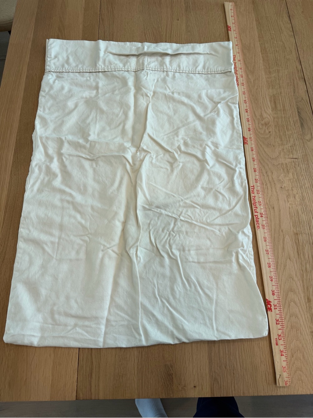 Cream/Green Standard Pillow Case